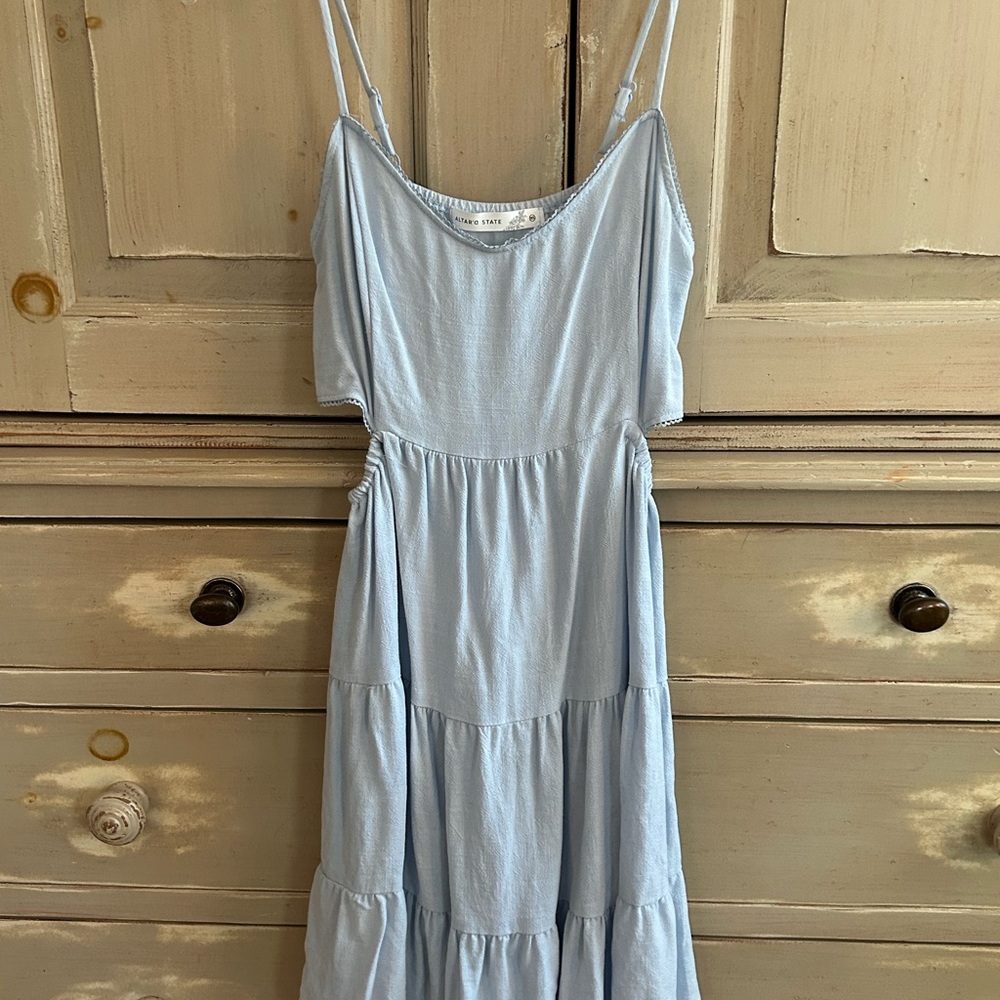 Elegant Light Blue Women's Dress